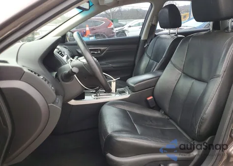 2015 Nissan Altima 2.5 из США, поврежденный, VIN 1N4AL3AP1FN380573